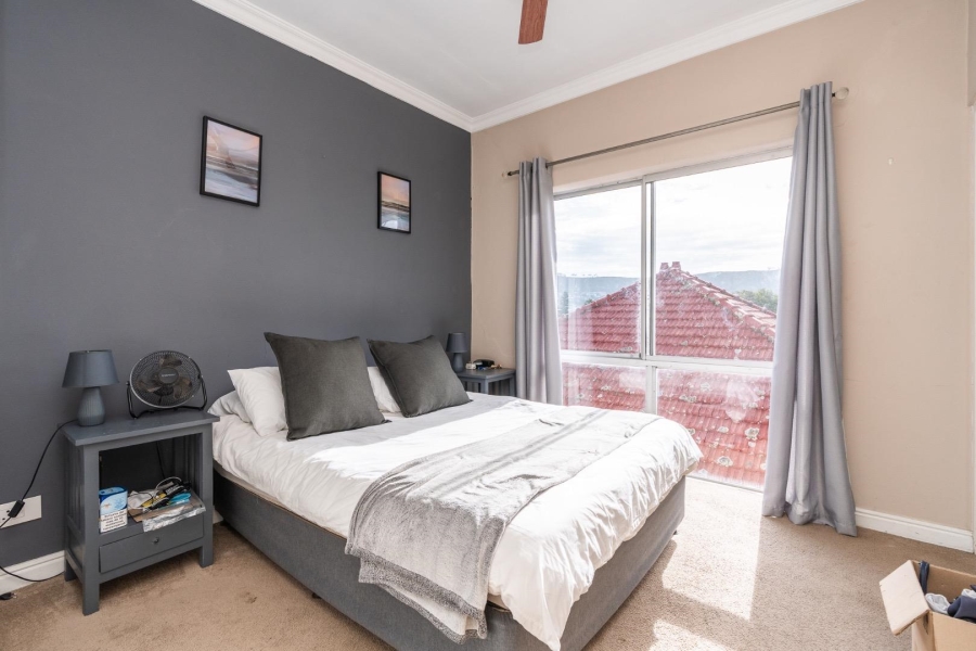 6 Bedroom Property for Sale in Vredehoek Western Cape